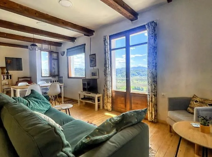 Great Escape Olympia Апартаменты *