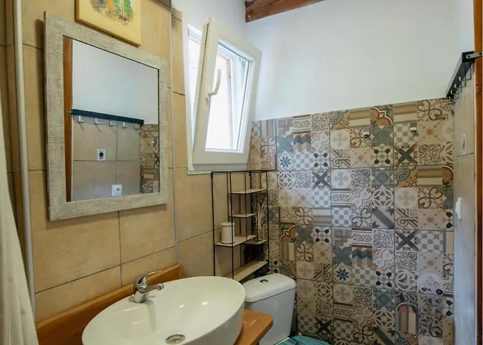 Great Escape Olympia Апартаменты